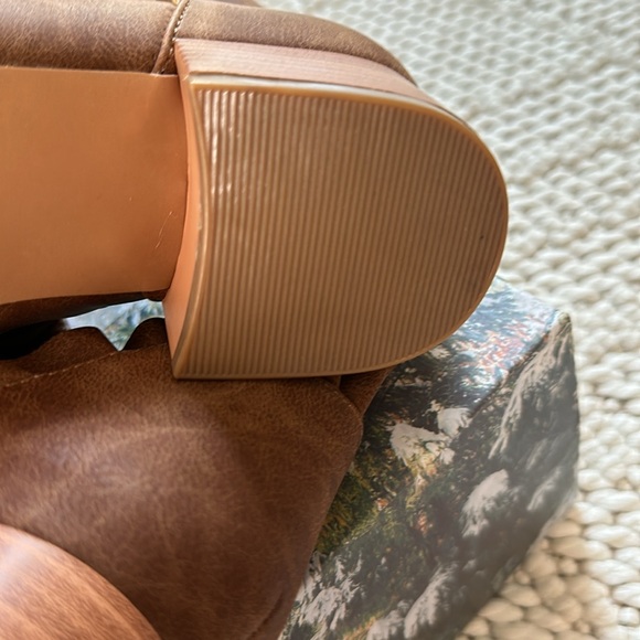 New size 6 ladies booties - Picture 8 of 9